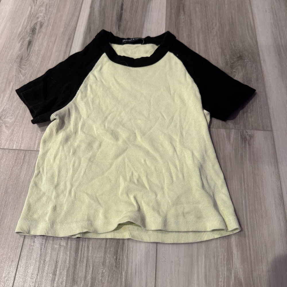 Brandy Melville Black and Green T-Shirt